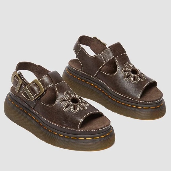 🤎 Dr. Martens Dunnet Flower Sandal Brown 🤎
